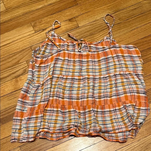 Old Navy Plaid Tie-Front Tiered Sleeveless Top - Picture 9 of 9